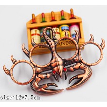 穿越CF网游周边指虎蝎子道具