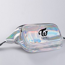 TWICE镭射腰包