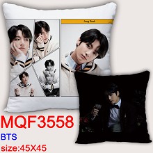 BTS 双面方抱枕45X45CM MQF3558