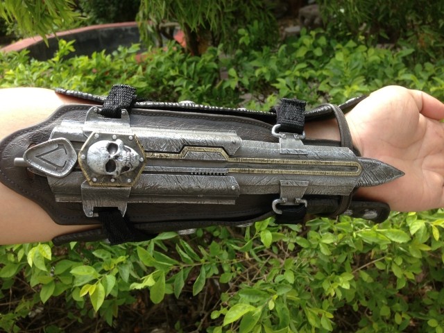刺客信条4 黑旗 爱德华COSPLAY武器道具 袖中